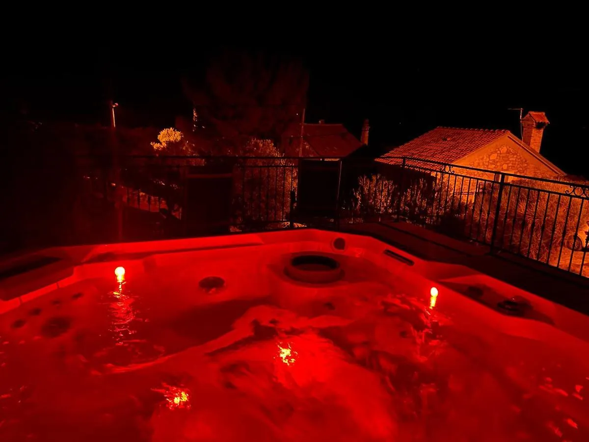 Podgora Experience Suite With Jacuzzi Nerezine 0*,