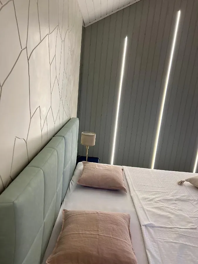 Podgora Experience Suite With Jacuzzi Nerezine Apartment