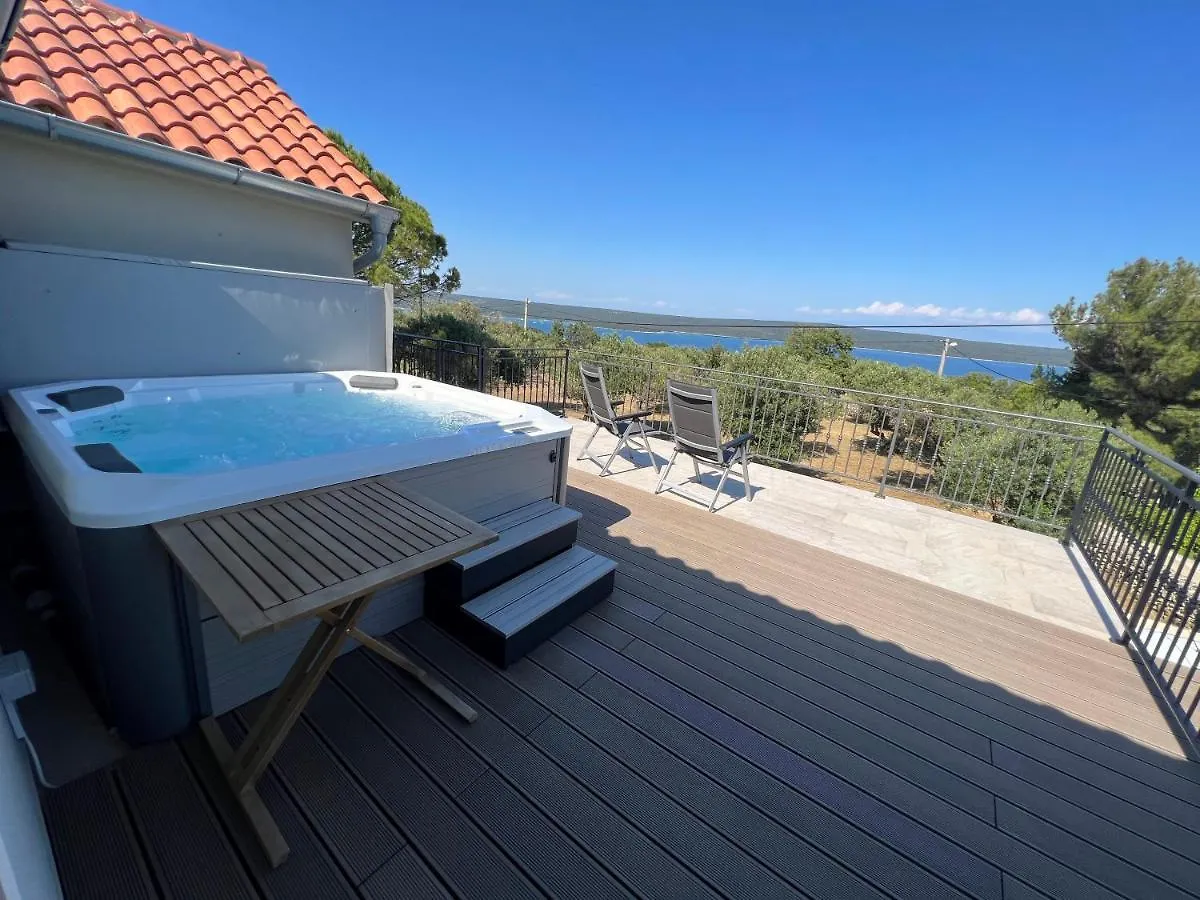 Podgora Experience Suite With Jacuzzi Nerezine 0*,