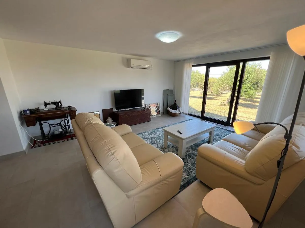Podgora Experience Suite With Jacuzzi Nerezine Croatia