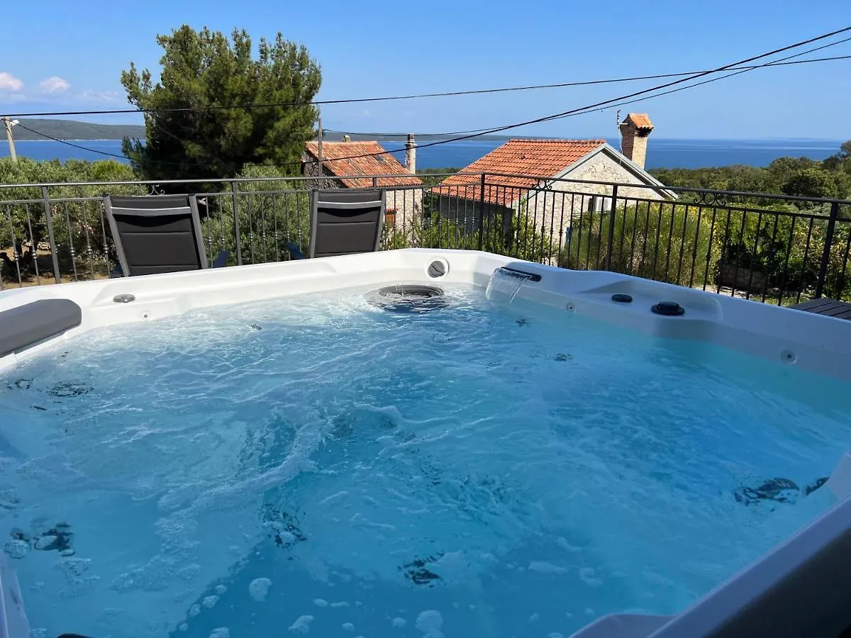 Podgora Experience Suite With Jacuzzi Nerezine Croatia